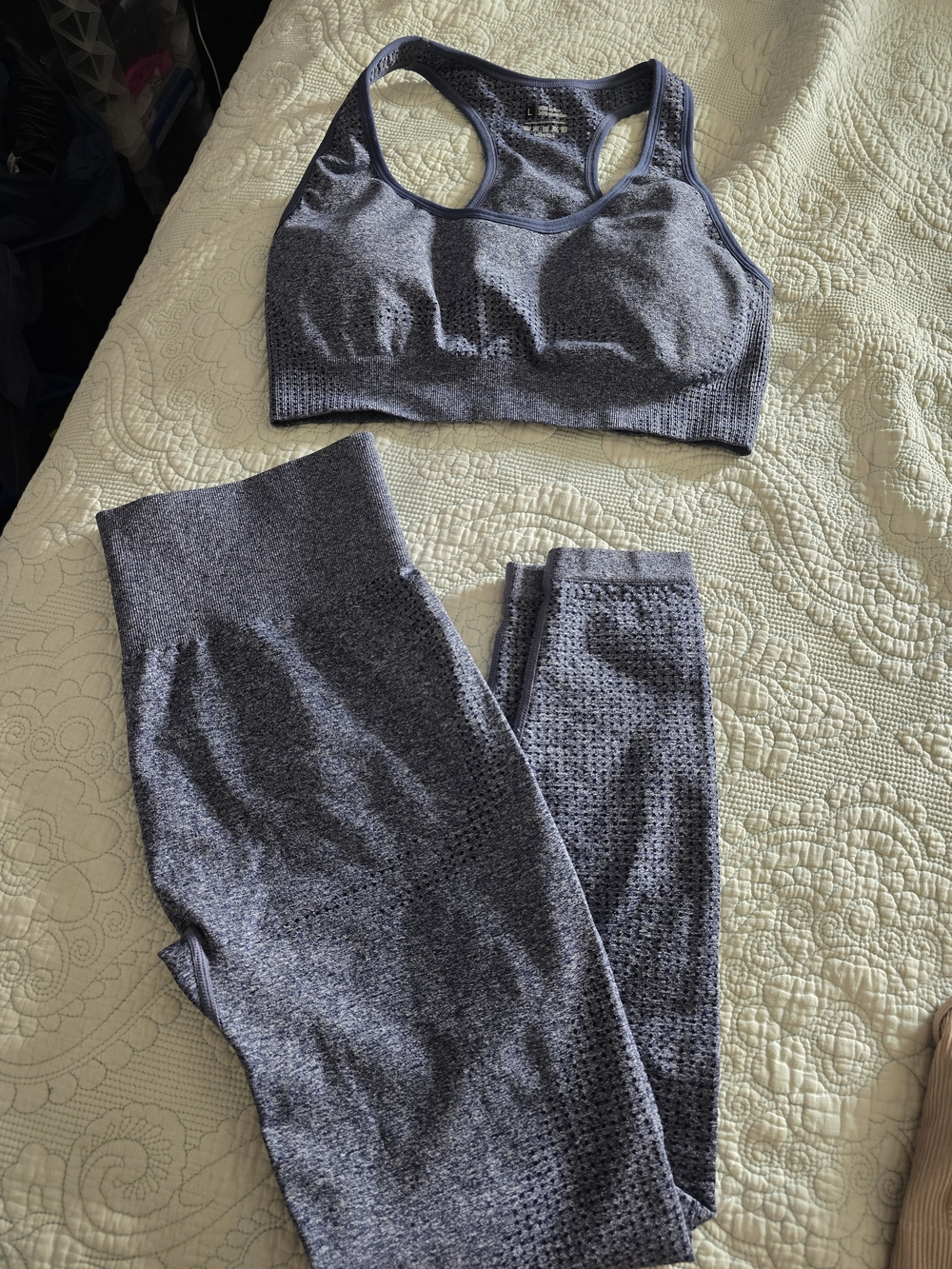 Seamless Heathered Gray Workout Set - Sports Bra & High-Waist Leggings